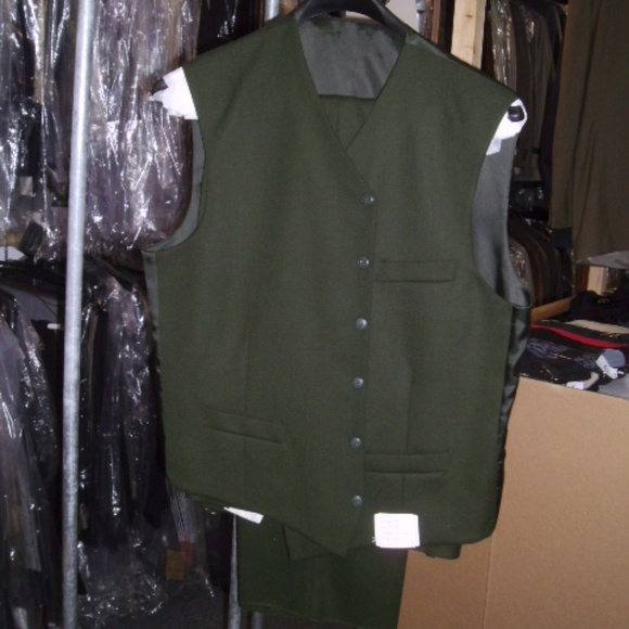 Men's 3 piece suit - Picture 3 of 5